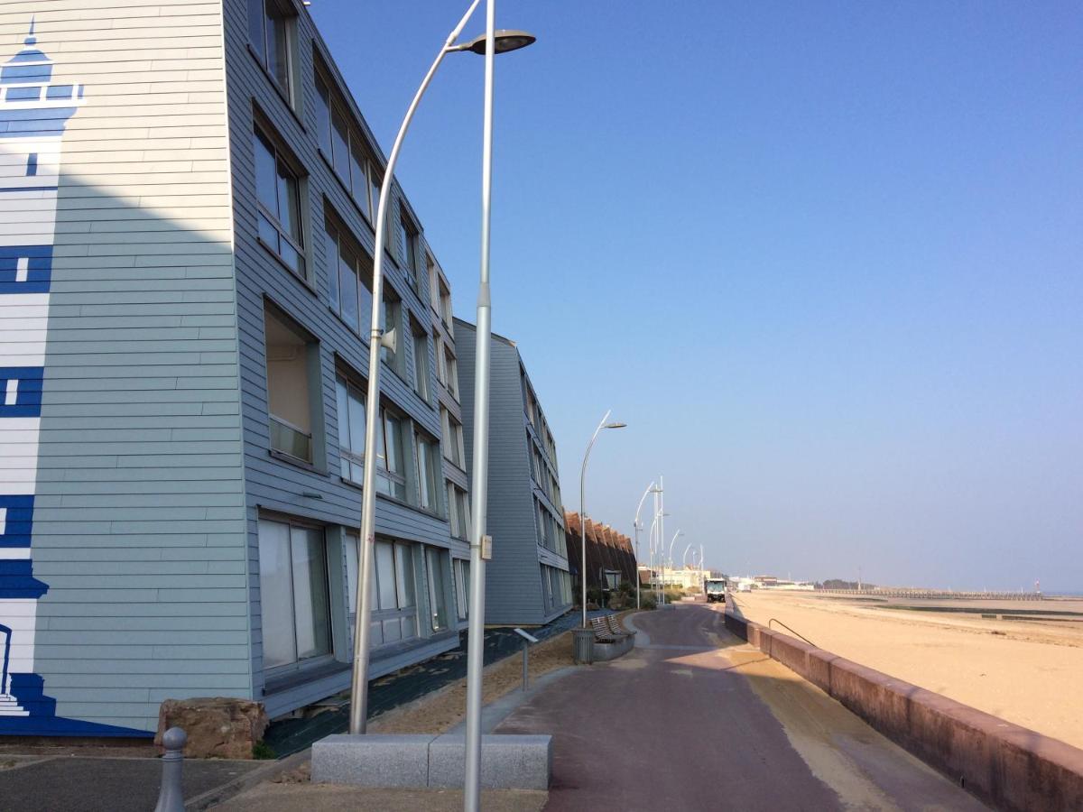 Appartement T2 Avec Vue Sur Mer Directe ! Courseulles-sur-Mer Bagian luar foto